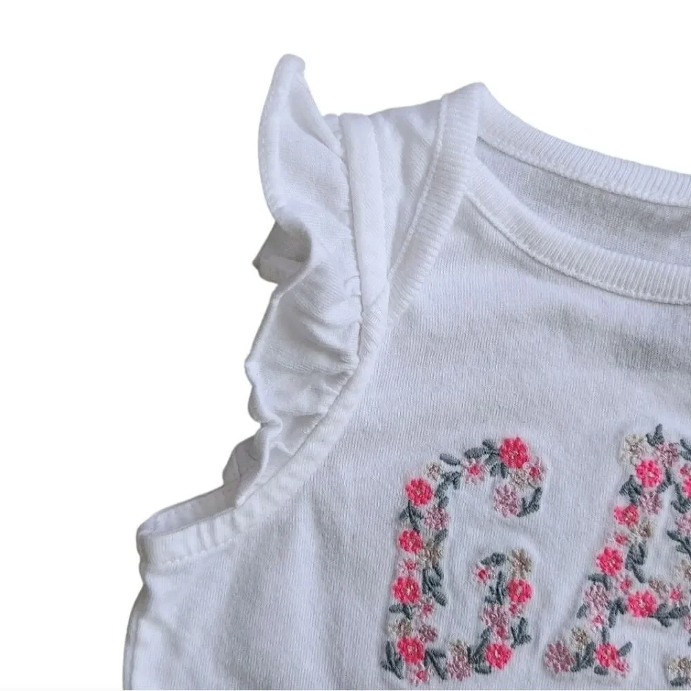 Baby Gap Girls Embroidered Logo Bodysuit 100% Organic Cotton Newborn - 3 Months - Picture 4 of 10